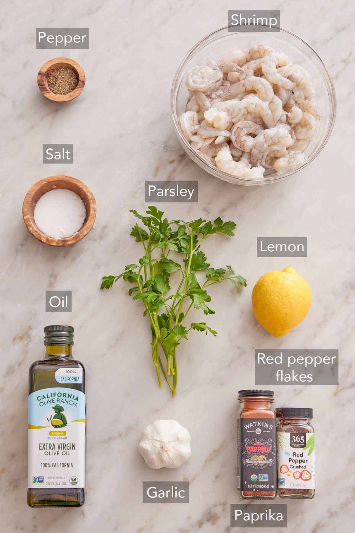 Ingredients needed to make sautéed shrimp.